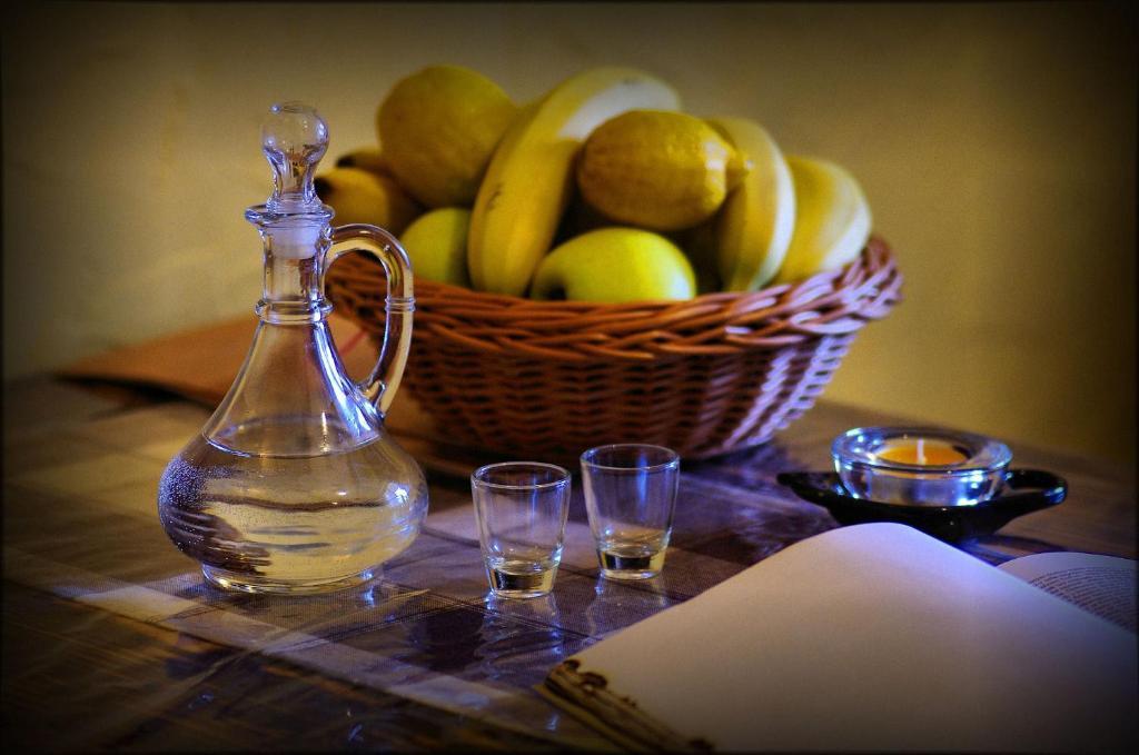 Yellow Paradise House Hrabusice Room photo